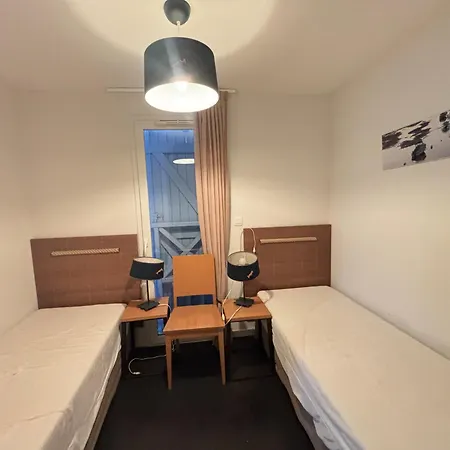 Maison Calme Avec Piscine Et Proche à Talmont-saint-hilaire - Fr-1-197-488 *