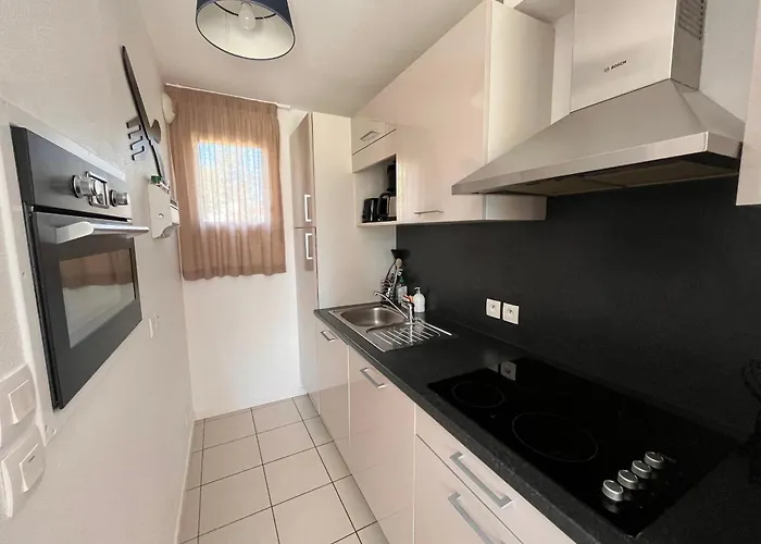 Maison Calme Avec Piscine Et Proche A Talmont-saint-hilaire - Fr-1-197-488 * Saint-Hilaire-de-Talmont